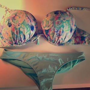 Victoria’s Secret Bombshell Bikini Set